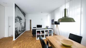 Apartment (Kontor Ost) | Wohnbereich | Fußbodenheizung