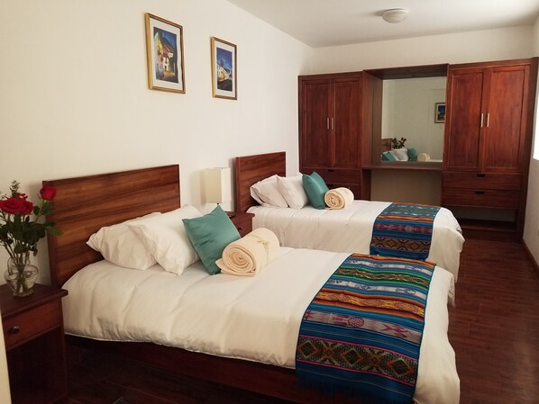 Hypo-allergenic bedding, free WiFi