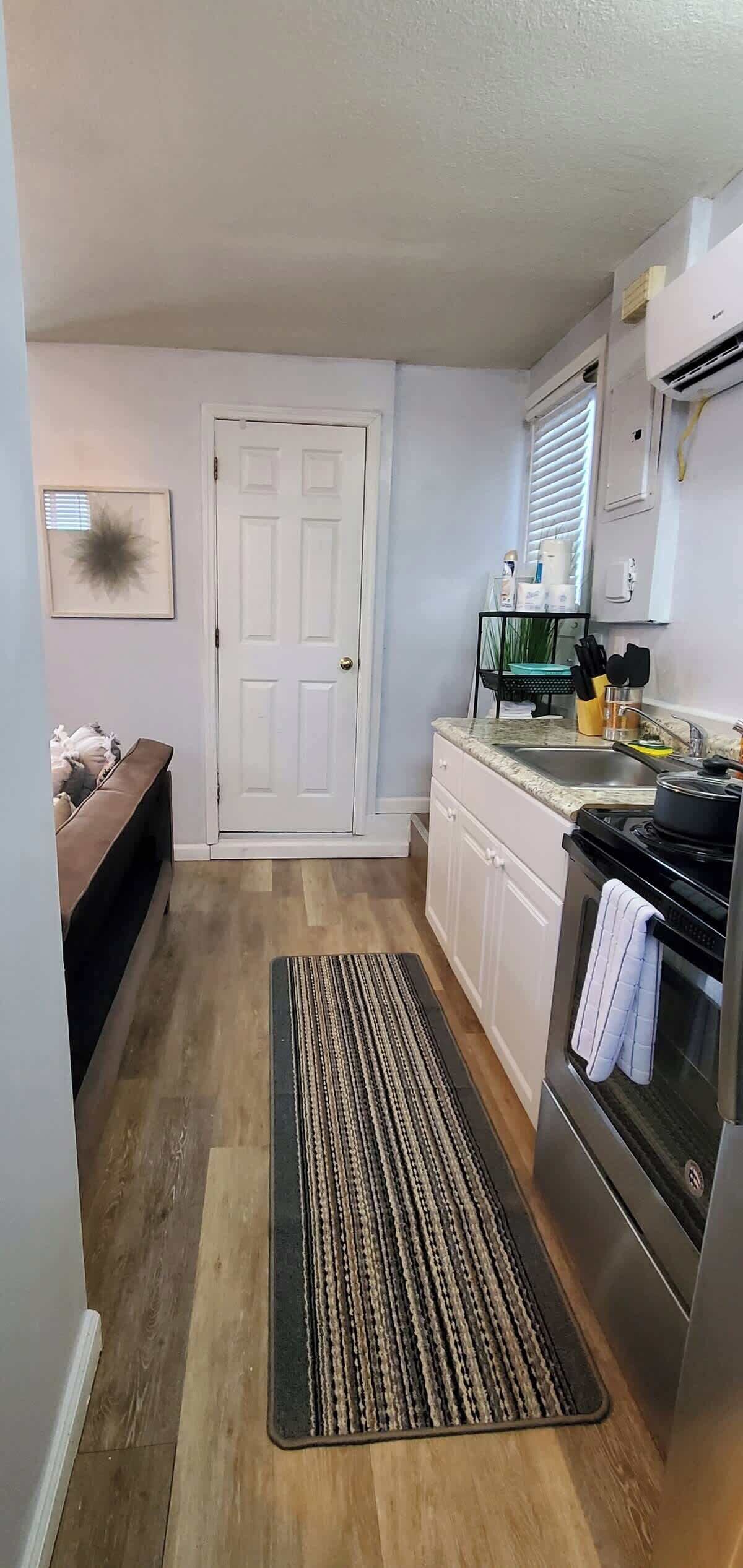 Coffee/tea maker, microwave, oven, toaster