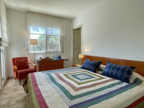 3 dormitorios, tabla de planchar con plancha, wifi gratis y ropa de cama