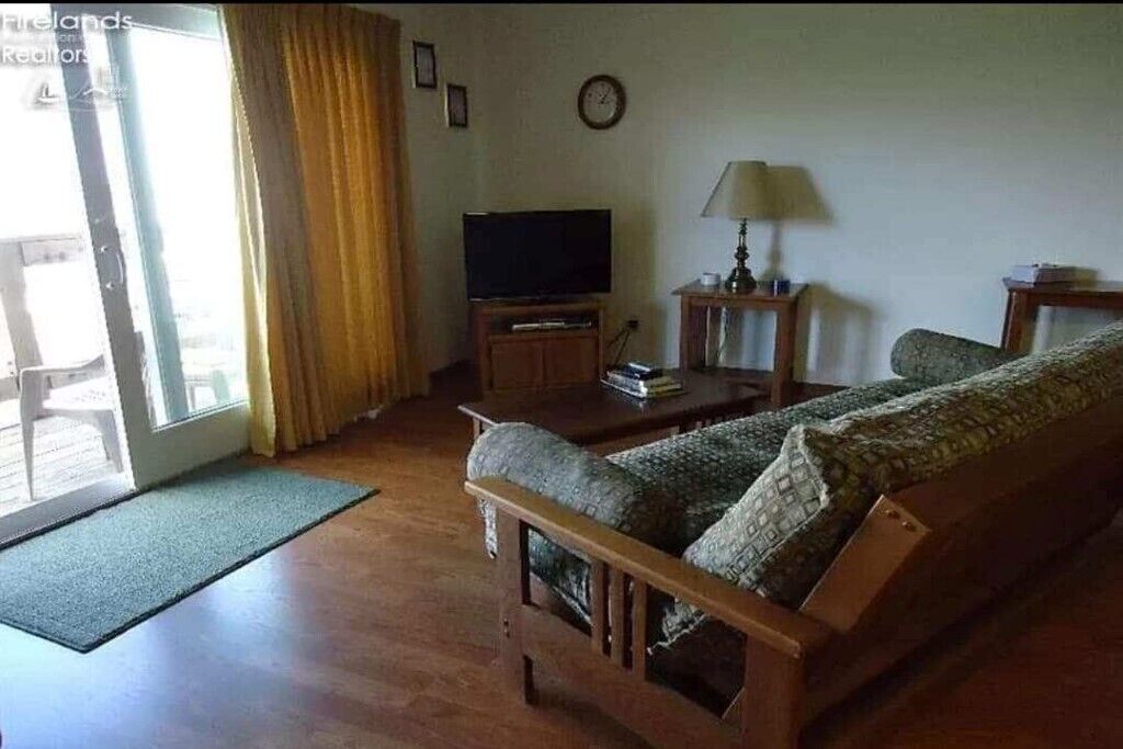 Top 10 PetFriendly Rentals In Port Clinton, Ohio Updated 2024 Trip101