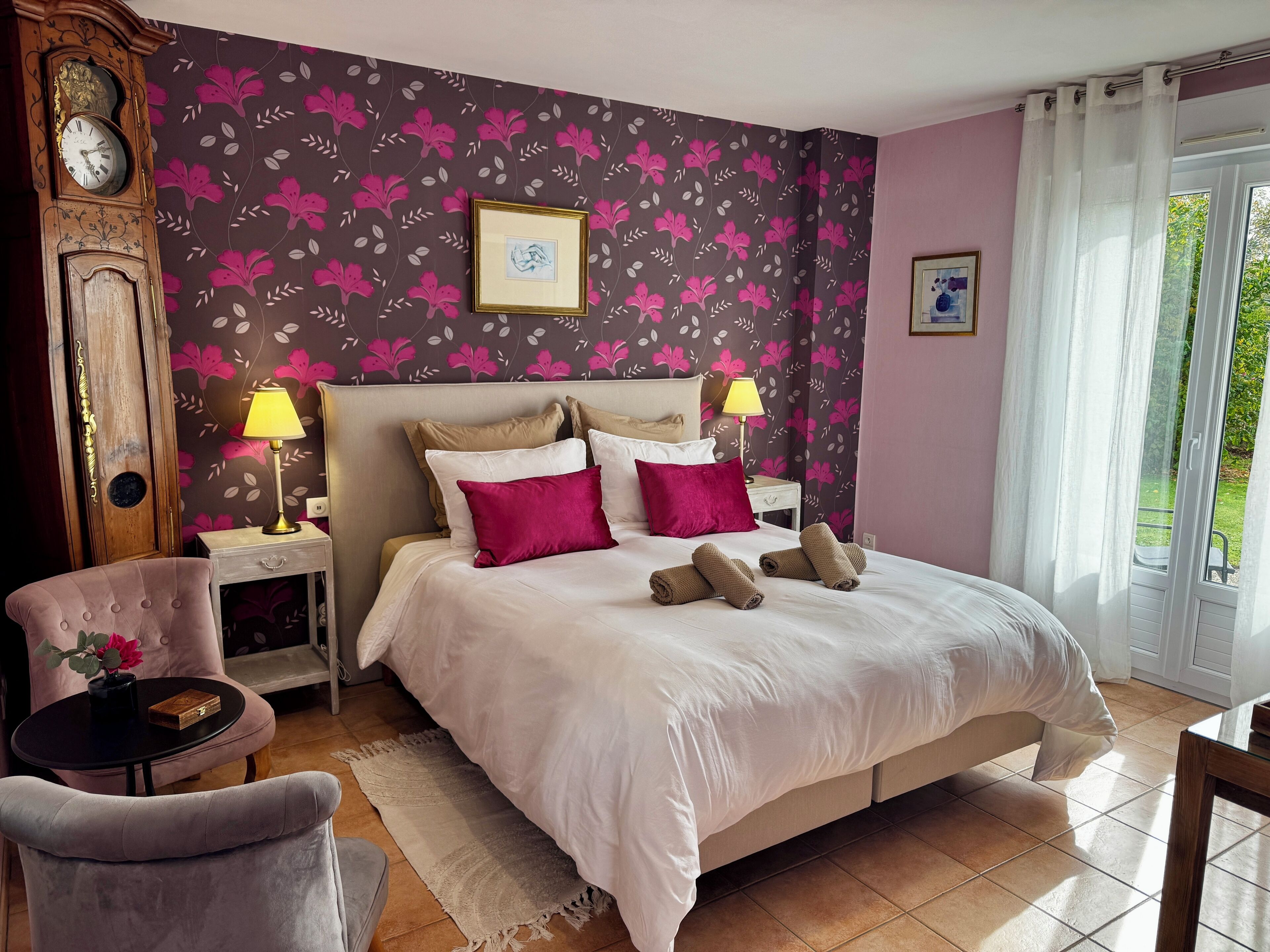 标准双人房 | 遮光窗帘、隔音、免费 WiFi、床单