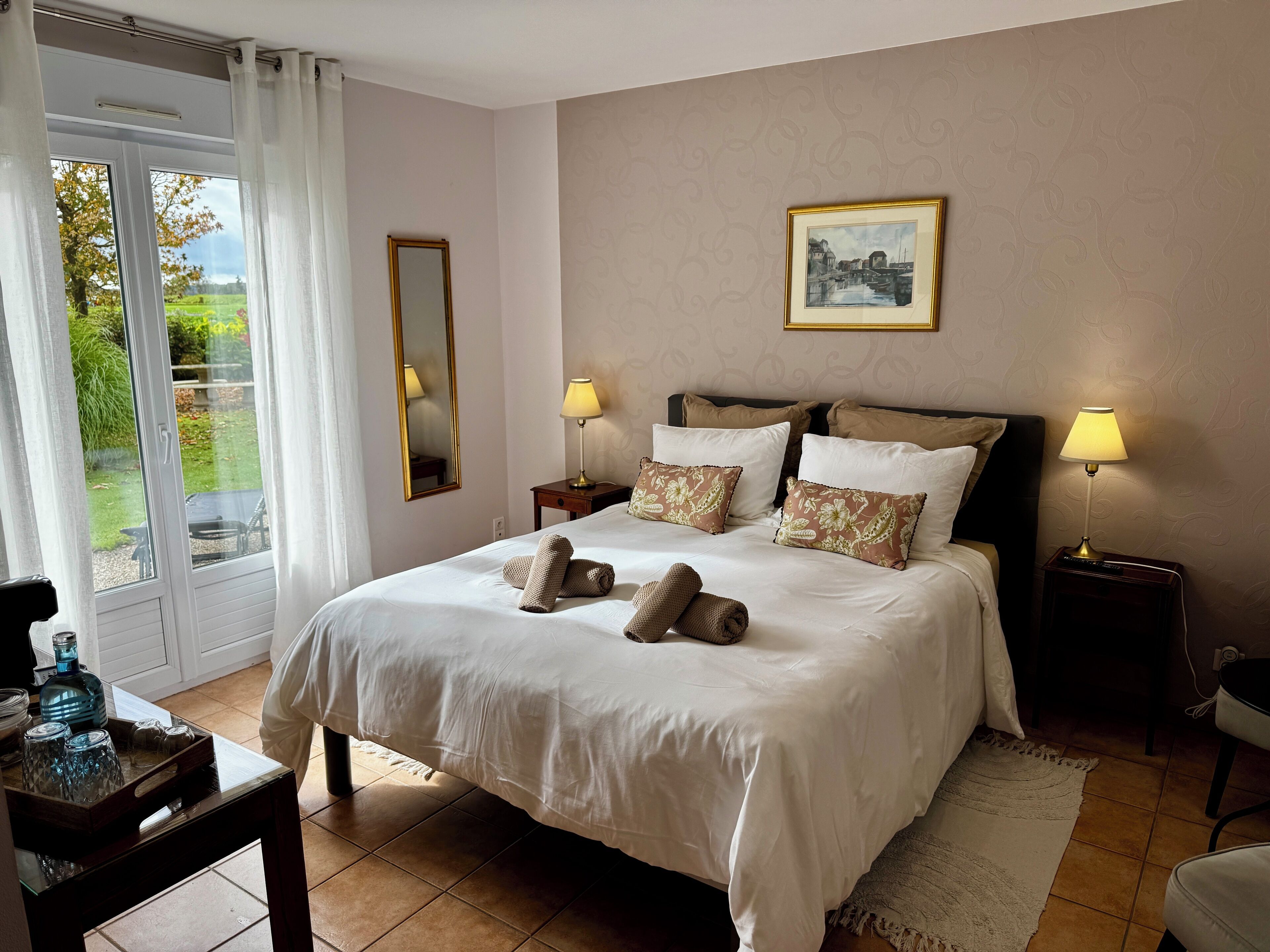 ห้องสแตนดาร์ดดับเบิล | ผ้าม่านกันแสง, ห้องเก็บเสียง, Wi-Fi ฟรี, ผ้าปูที่นอน