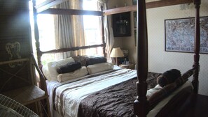 Luxury Double Room (Harmony Room) | Bathroom | Hair dryer, bathrobes, towels, toilet paper - Ms McCreadys Guest House (Doncaster)