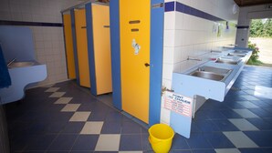 Nicht klassifiziertes Bild, 3 von 12, Schaltfläche
