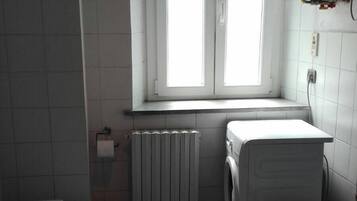 Family Double Room | Bathroom | Towels