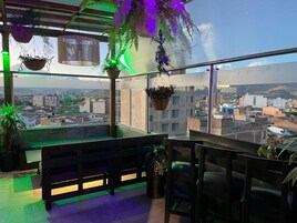Bar (en la propiedad)