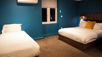 Family Room | Iron/ironing board, free WiFi, bed sheets