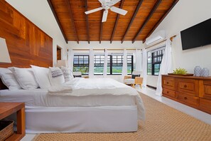 5 bedrooms, iron/ironing board, free WiFi, bed sheets