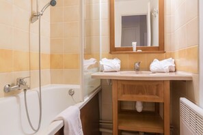 Bañera, secador de pelo