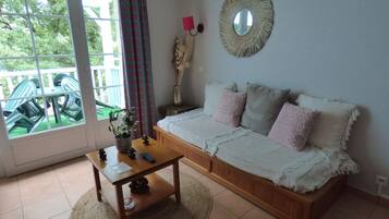 Televisie en een tafeltennistafel