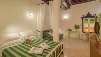 1 bedroom, iron/ironing board, cribs/infant beds, free WiFi