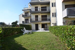 Exterior - M251 - Marcelli, three-room apartment with garden 100m from the sea (Marcelli)