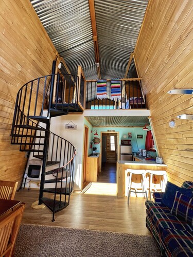 Indian Paintbrush Cabin 2 - 2 bedrooms in Creede, Colorado