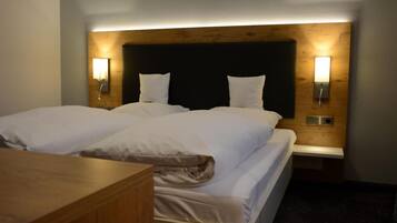 1 Schlafzimmer, Allergikerbettwaren, Zimmersafe, Schreibtisch