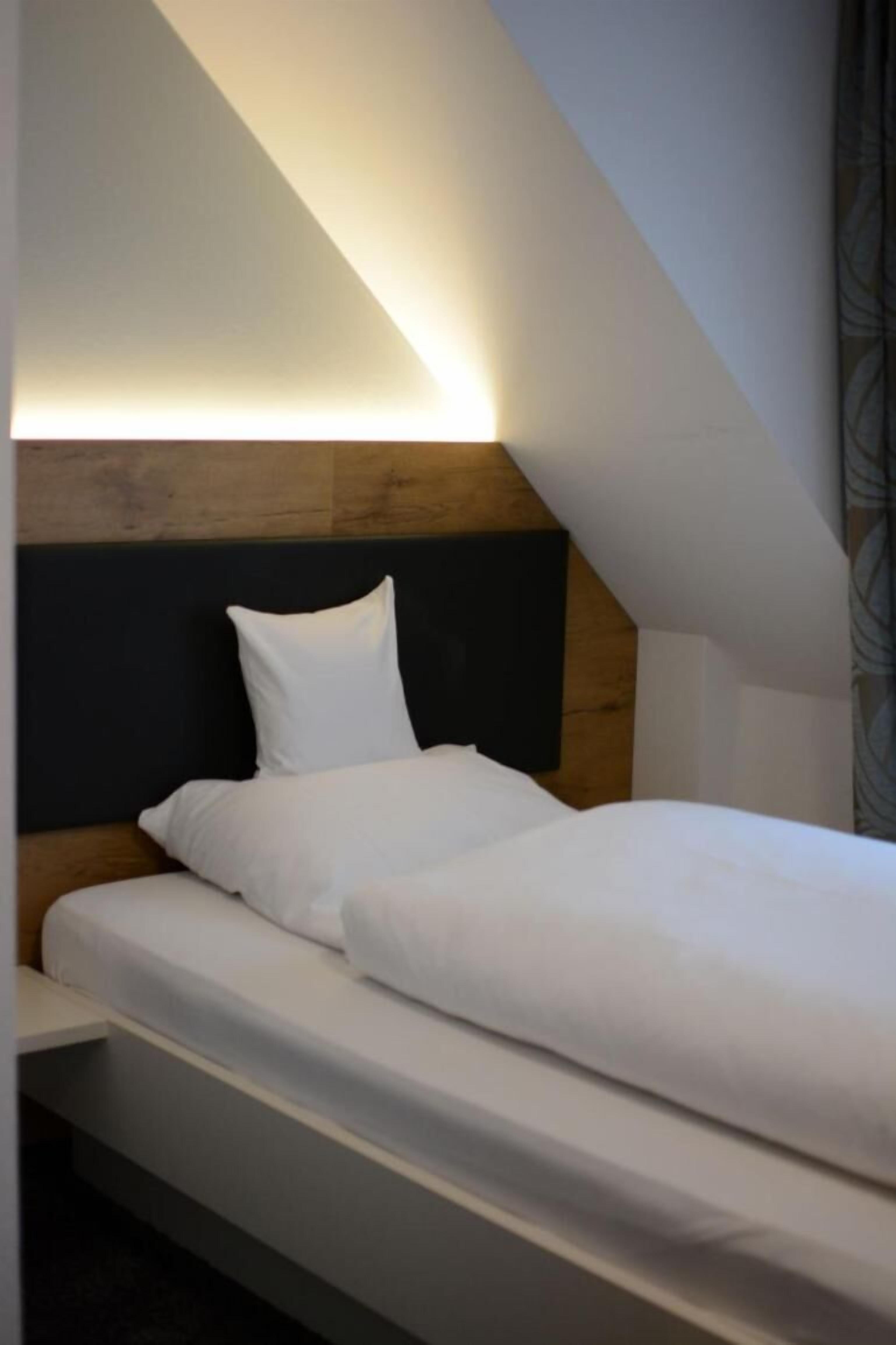 1 bedroom, hypo-allergenic bedding, in-room safe, desk