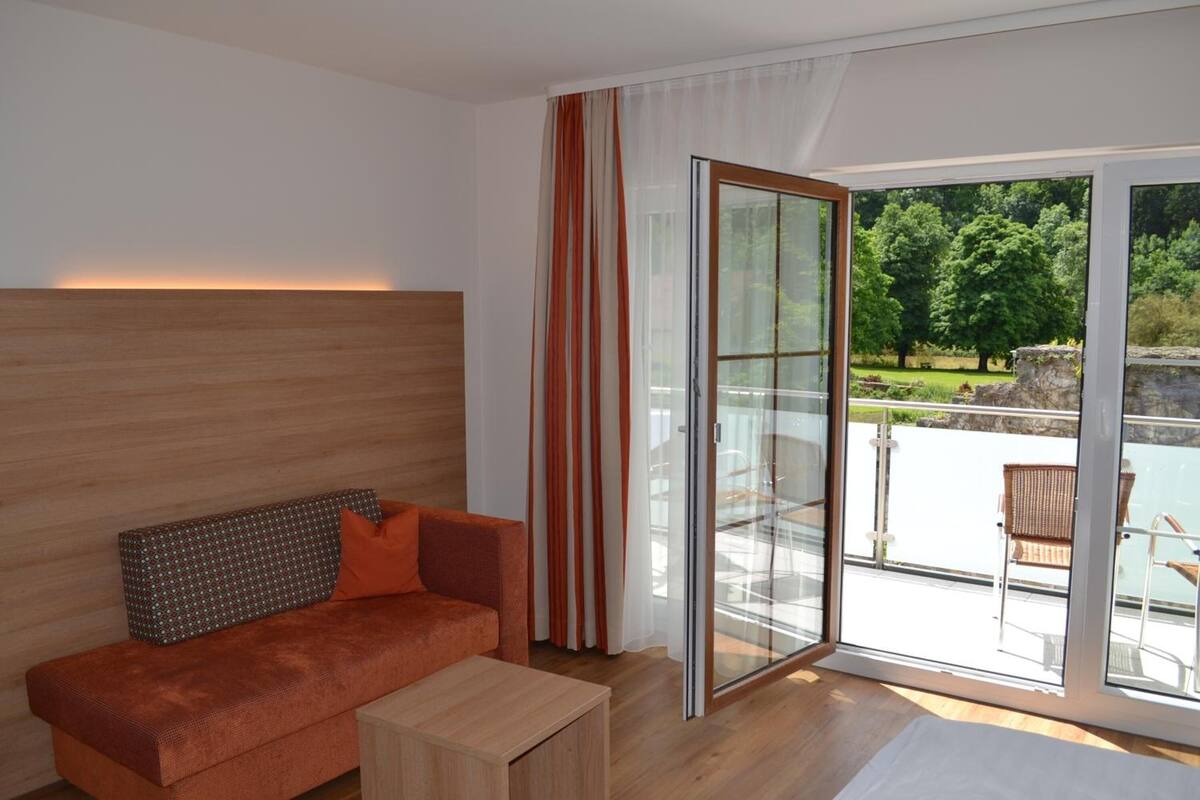 flat-screen tv, offices
