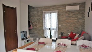 Smart TV, DVD player, books, video library