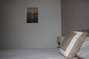 2 bedrooms, in-room safe, iron/ironing board, travel crib