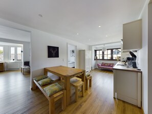 Interior - Dream apartment with a magnificent view! (Garmisch-Partenkirchen)