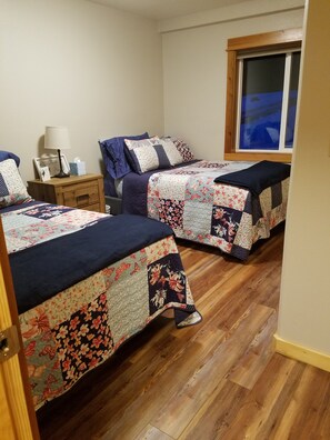 2 bedrooms, WiFi, bed sheets