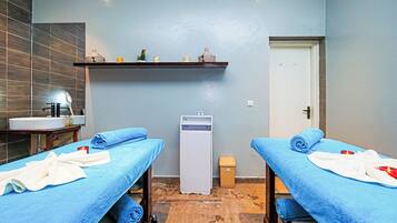 雙人療程室、身體療程、水療、芳香療法、熱石按摩、瑞典式按摩