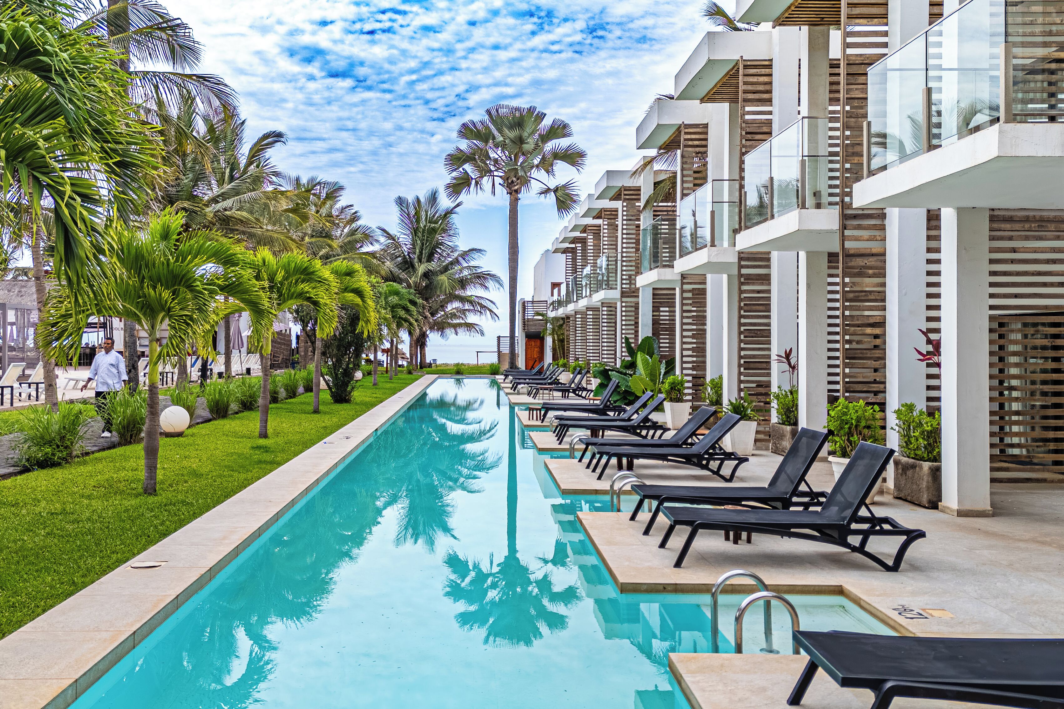 Premium Room, Private Pool, Pool View | Egyptian cotton sheets, premium bedding, minibar, in-room safe