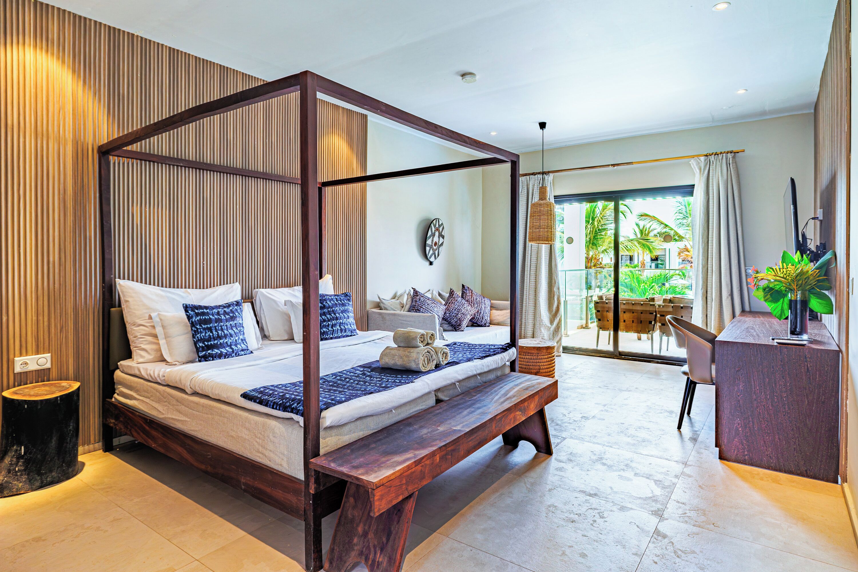 Premium Room, Pool View | Egyptian cotton sheets, premium bedding, minibar, in-room safe