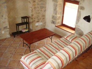 Mökki (La Tour) | Oleskelualue | Taulutelevisio