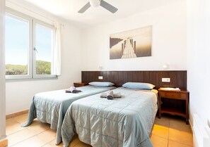 2 habitaciones, cuna de viaje, wifi y ropa de cama 