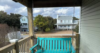OHP, Sleeps 12, Walk to Beach, Hot Tub,
Pool, Game Room, Family-Friendly