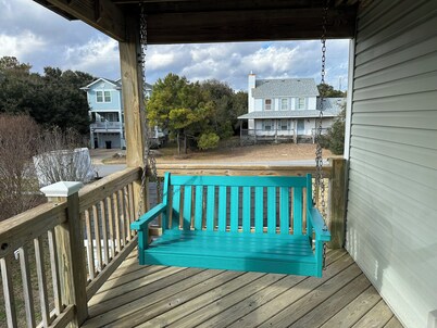 OHP, Sleeps 12, Walk to Beach, Hot Tub, 
Pool, Game Room, Family-Friendly