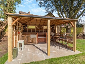 Property grounds - Rose Cottage - UKC4238 (Great Snoring, near Fakenham)