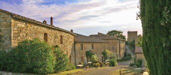 House in a typical village in the heart of Chianti