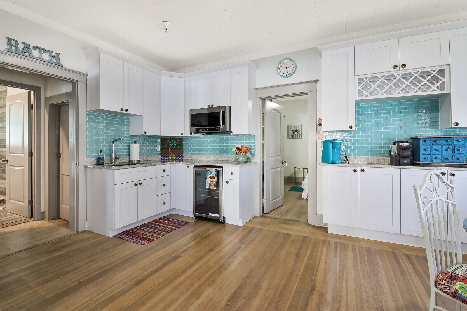 Fridge, microwave, coffee/tea maker, toaster