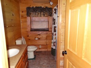Combined shower/tub