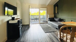 Suite (Green) | Balcony - Rosenhof-Lodge (Hanerau-Hademarschen)