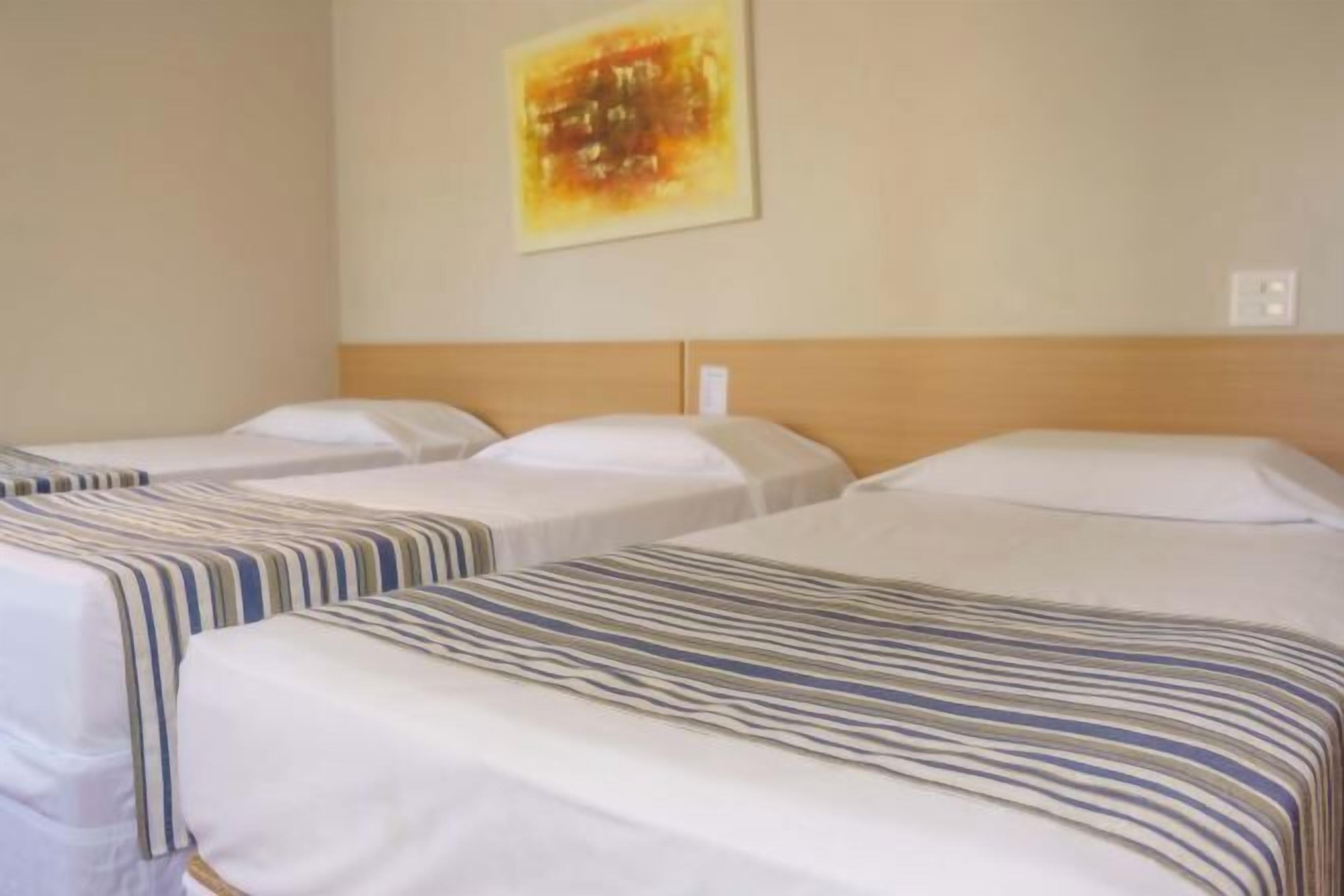 Bureau, chambres insonorisées, Wi-Fi gratuit, draps fournis