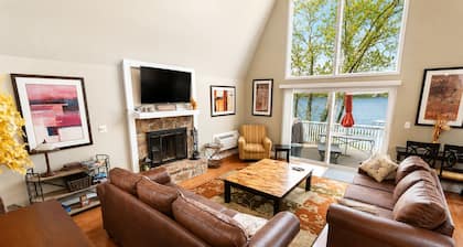4BR Lake Home | Main Channel Views & Dock