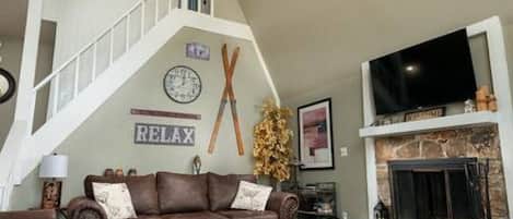 TV, peis og stereoanlegg