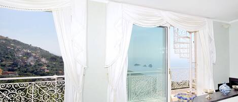 Huvila, 3 makuuhuonetta, terassi, merinäköala | Näkymä huoneesta