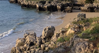 Panoramic Ocean and Cascais View Apartment with Balcony