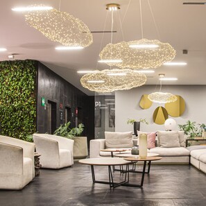 Lobby sitting area - Park Life Guadalajara (Guadalajara)