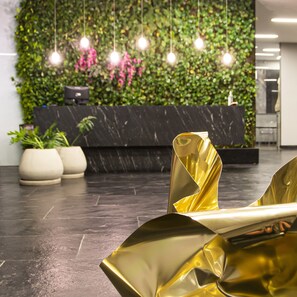 Lobby sitting area - Park Life Guadalajara (Guadalajara)