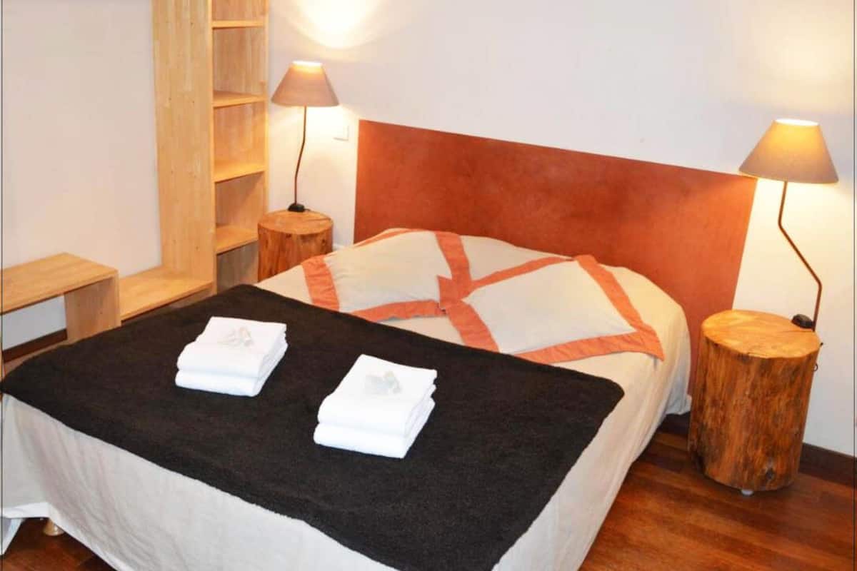 double room | blackout curtains, iron/ironing board, free rollaway beds, bed sheets