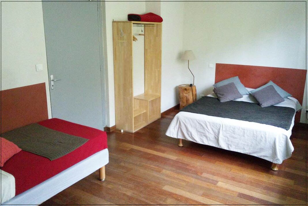 room, accessible | blackout curtains, iron/ironing board, free rollaway beds, bed sheets