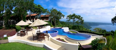 Alberca al aire libre