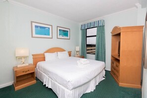 Apartment (1 Bedroom) | 1 bedroom, individually decorated, iron/ironing board, free WiFi