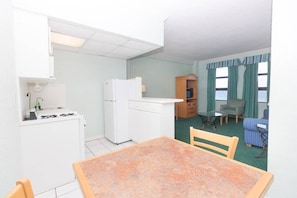 Apartment (1 Bedroom) | Private kitchen