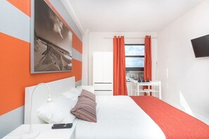 Apartment (1 Bedroom) | 1 Schlafzimmer, Bügeleisen/Bügelbrett, WLAN, Bettwäsche